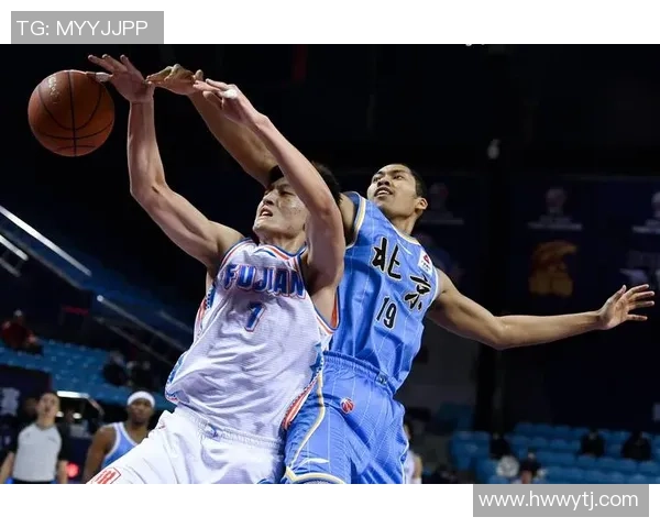 福建浔兴主场鏖战天津先行者激烈对攻上演硬核篮球盛宴